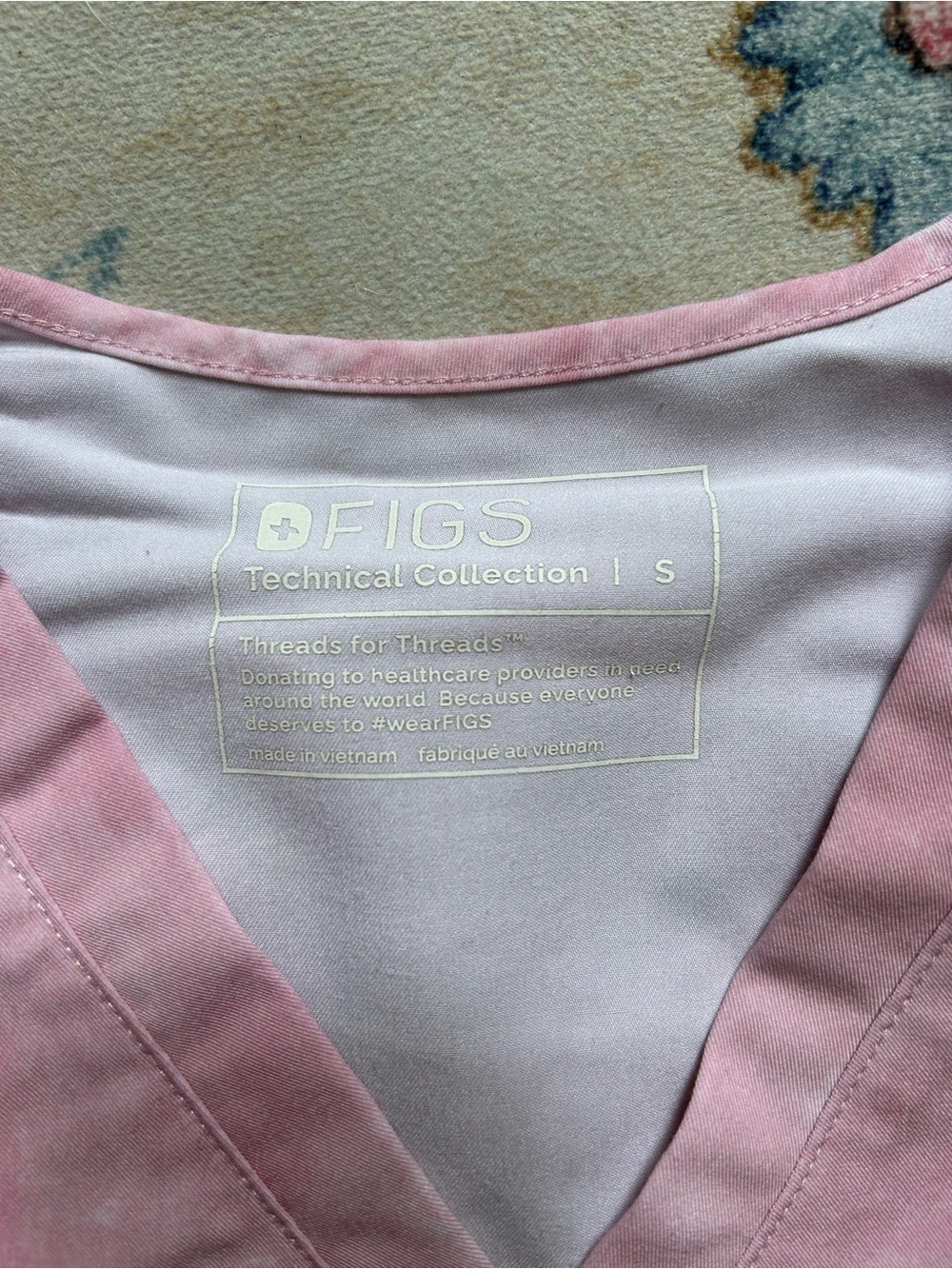 Figs- discontinued Pink marbled scrub set s/sp - Picture 2 of 3